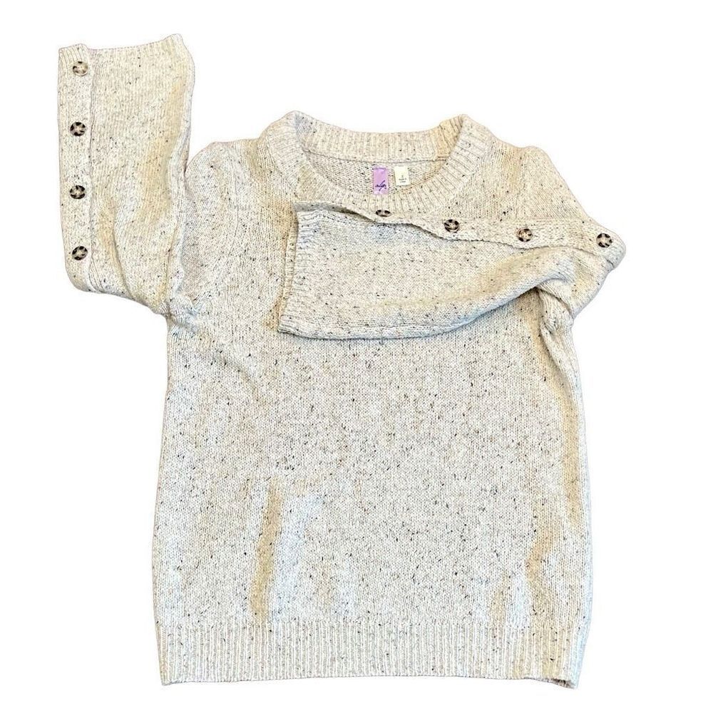 NWT Francesca’s Alya Heather Oat Crew Neck Sweater Button Sleeves Small